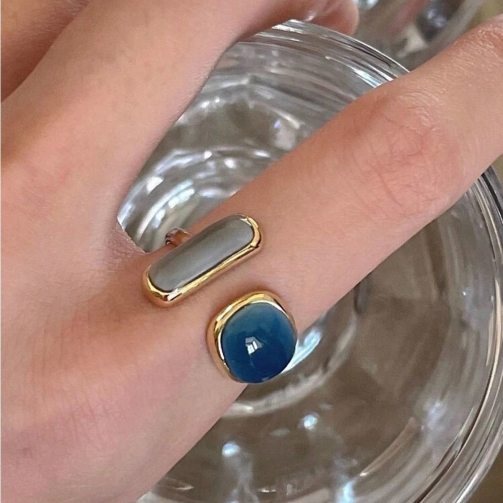 13-Piece Vintage-Inspired Multicolor Costume Ring Bundle